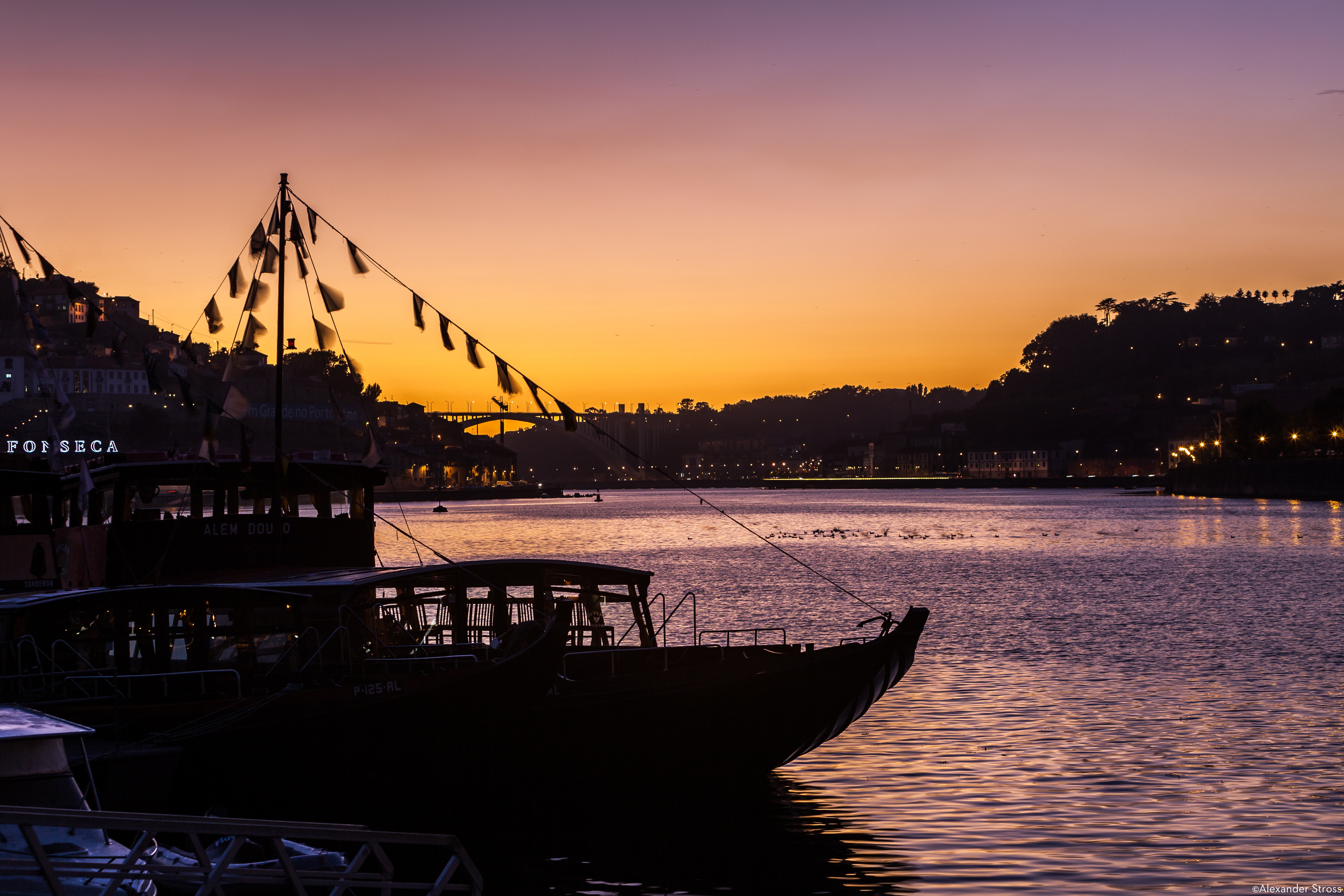 Porto Boat Silhouette-00001