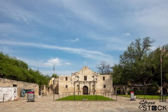 The Alamo Deserted due to Covid19